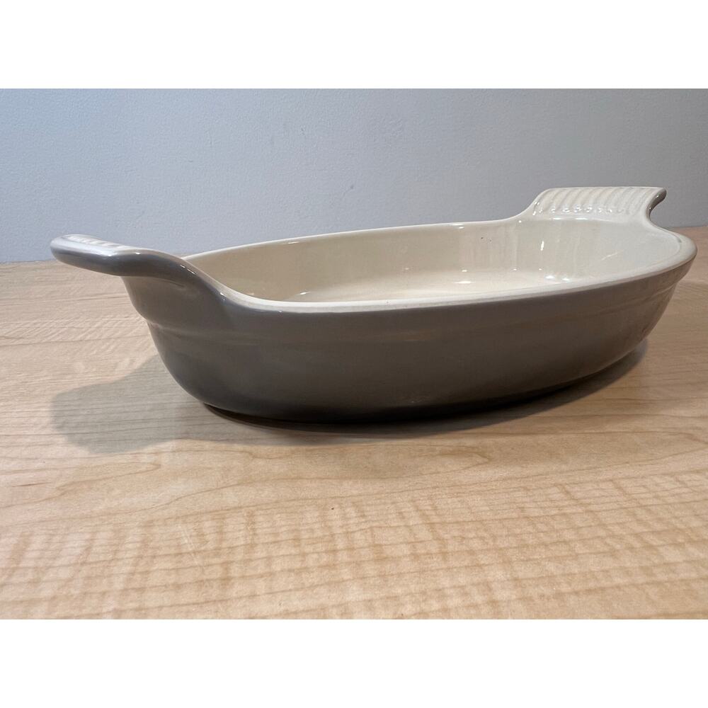 Le‎ Creuset Heritage Stoneware Oval Gratin Dish New Never Been Used In Grey